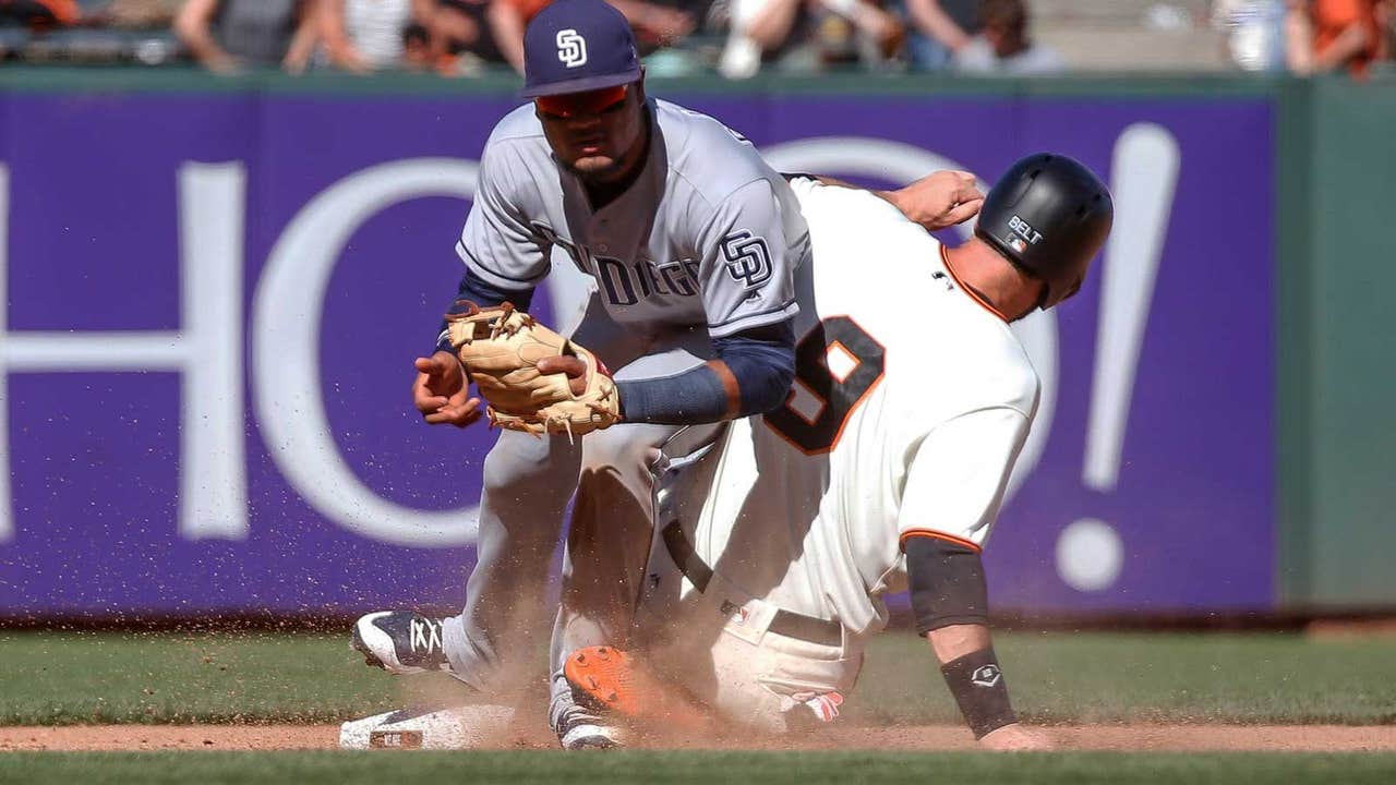 Hundley's single lifts Giants past Padres 5-4 in 12